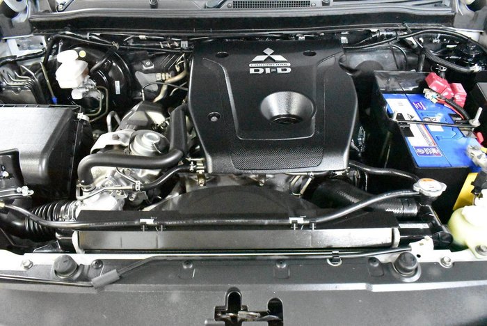 2016 Mitsubishi Pajero Sport Exceed