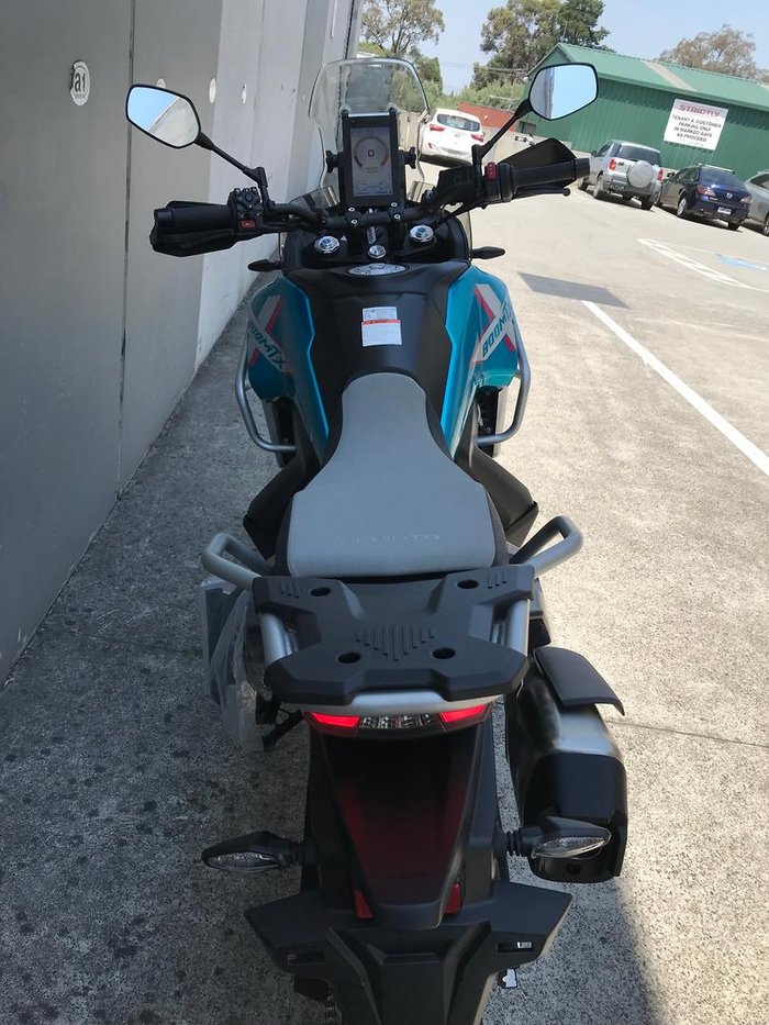 2025 CFMOTO 800MT-X