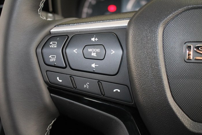 2025 Isuzu MU-X LS-T