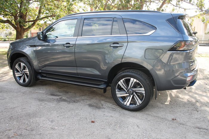 2025 Isuzu MU-X LS-T