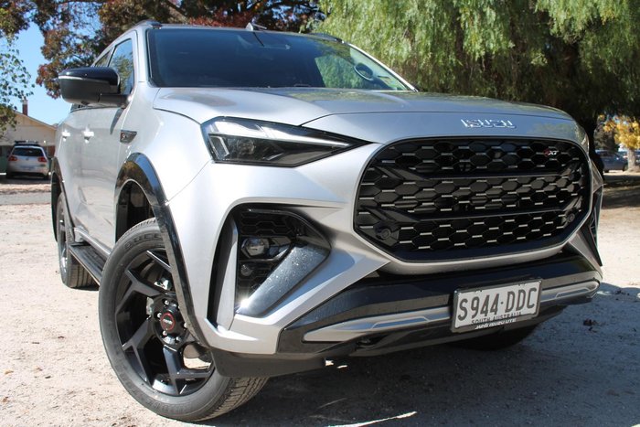2025 Isuzu MU-X X-TERRAIN