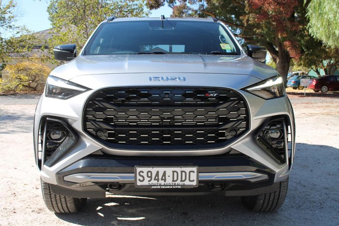 2025 Isuzu MU-X X-TERRAIN