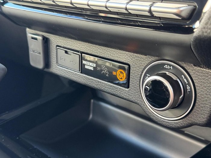 2025 Isuzu D-MAX X-TERRAIN