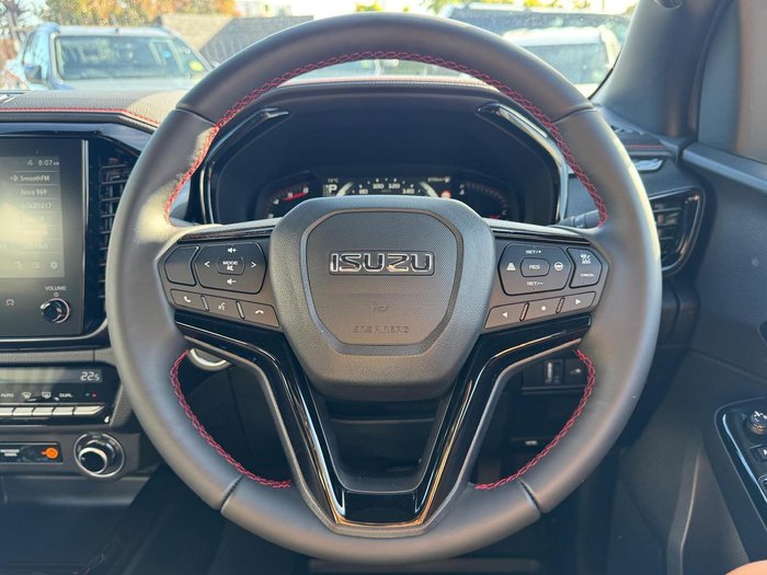 2025 Isuzu D-MAX X-TERRAIN