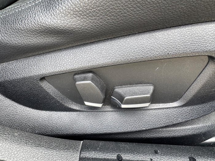 2010 BMW 5 Series 528i F10 MY11 Carbon Schwarz