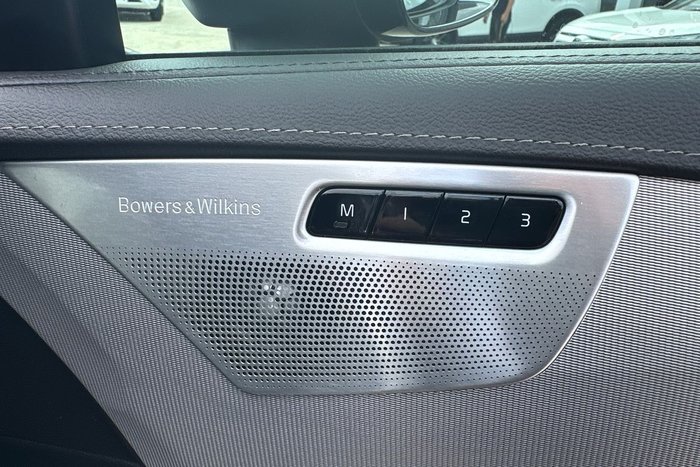 2023 Volvo XC90 Recharge Ultimate T8 Plug-In Hybrid