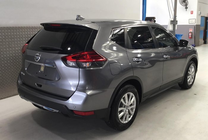 2022 Nissan X-TRAIL ST+