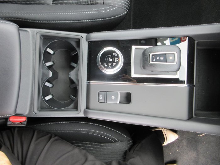 2024 Mitsubishi Outlander ES