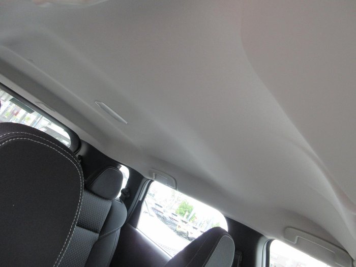 2024 Mitsubishi Outlander ES