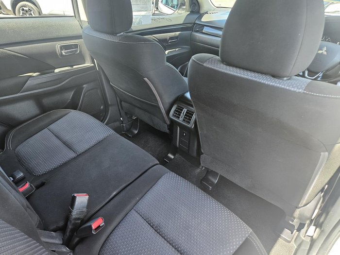 2018 Mitsubishi Outlander ES ADAS