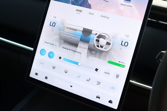 2025 Jaecoo J7 SHS Summit