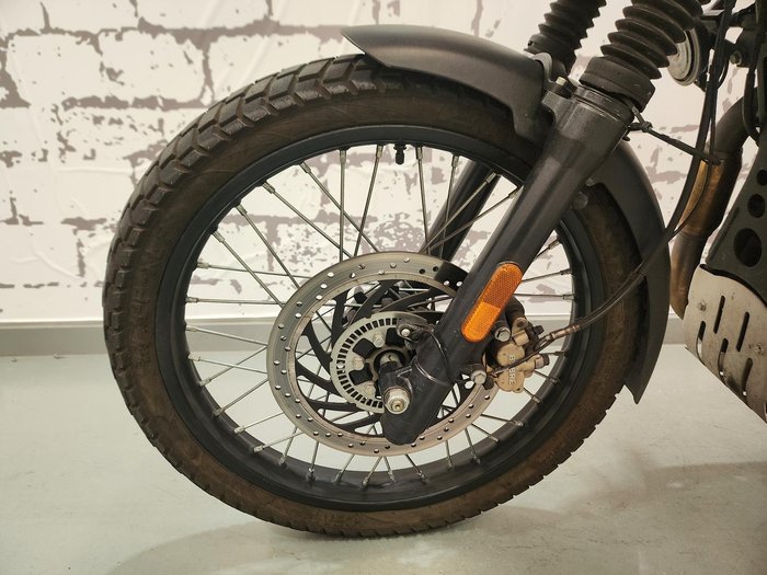 2022 Royal Enfield Himalayan E5 Base Himalayan Black