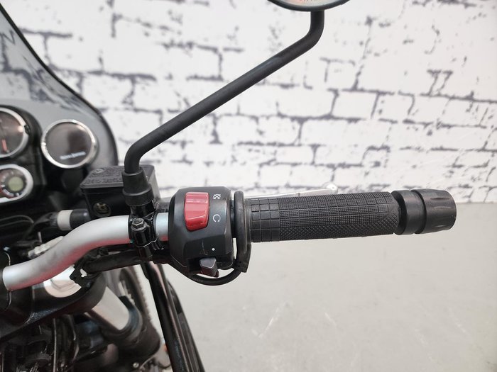 2022 Royal Enfield Himalayan E5 Base Himalayan Black