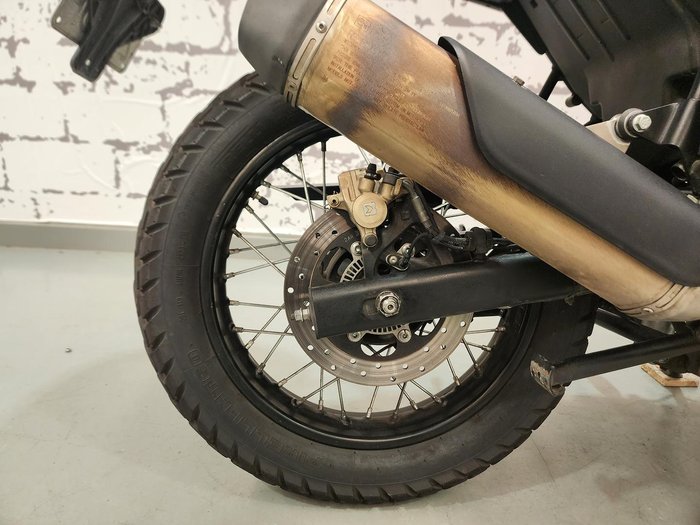 2022 Royal Enfield Himalayan E5 Base Himalayan Black