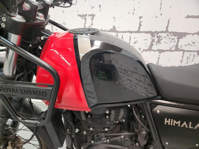2022 Royal Enfield Himalayan E5 Base Himalayan Black