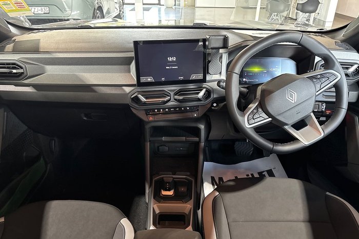 2025 Renault Duster Techno