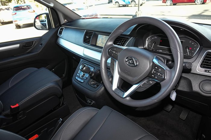 2023 LDV G10 +