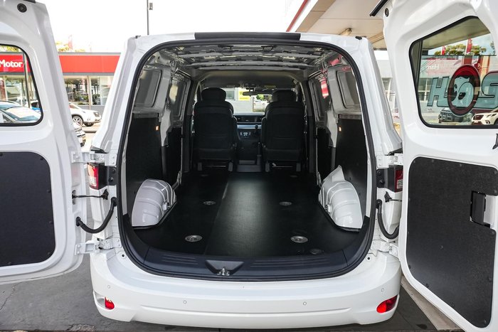 2023 LDV G10 +