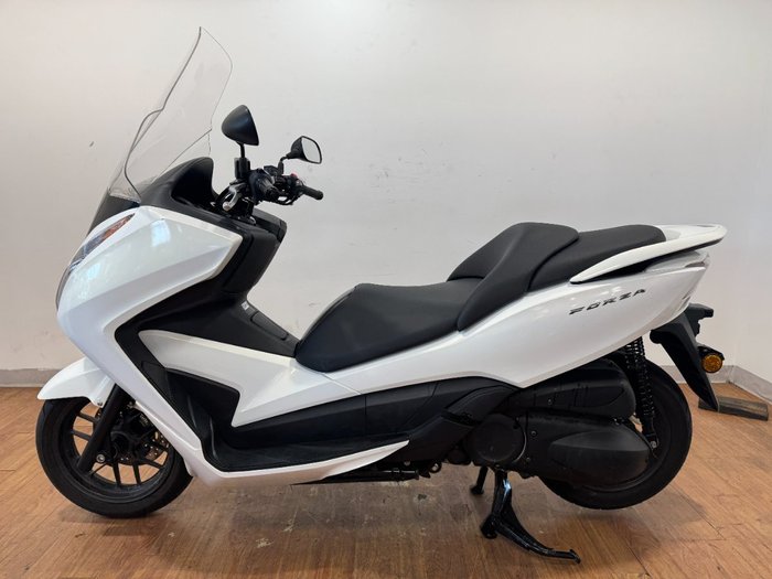 2017 Honda NSS300 FORZA