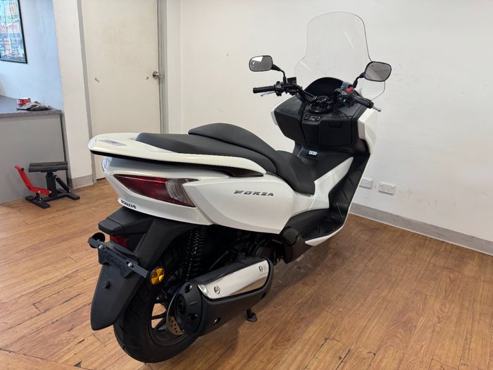 2017 Honda NSS300 FORZA