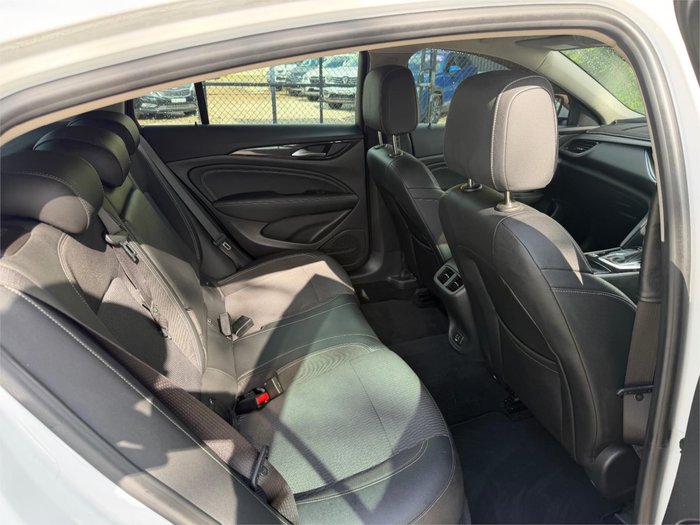 2018 HOLDEN COMMODORE RS