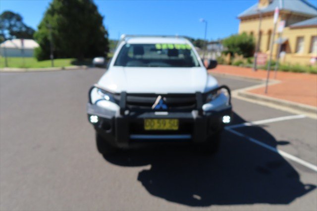 2021 Mitsubishi Triton GLX