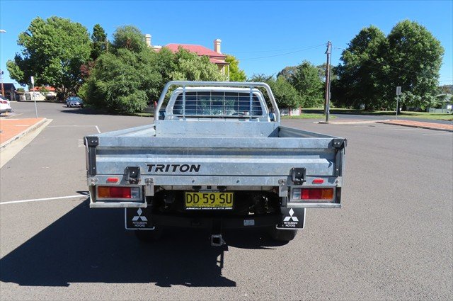 2021 Mitsubishi Triton GLX
