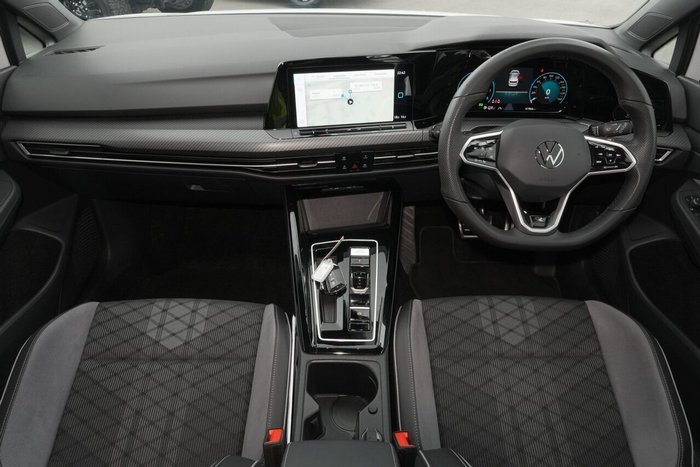 2023 Volkswagen Golf 110TSI R-Line