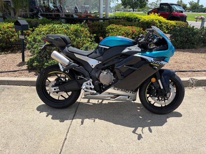 2025 CFMOTO 500SR Voom ZEPHYR BLUE