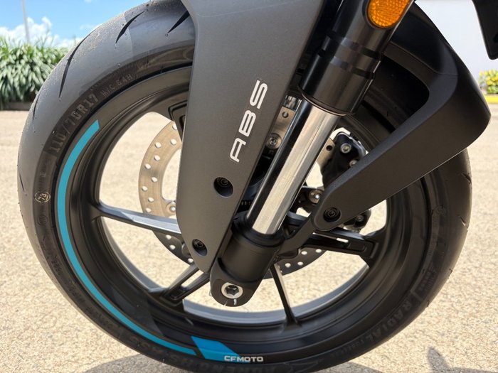 2025 CFMOTO 450 NK NEBULA BLACK