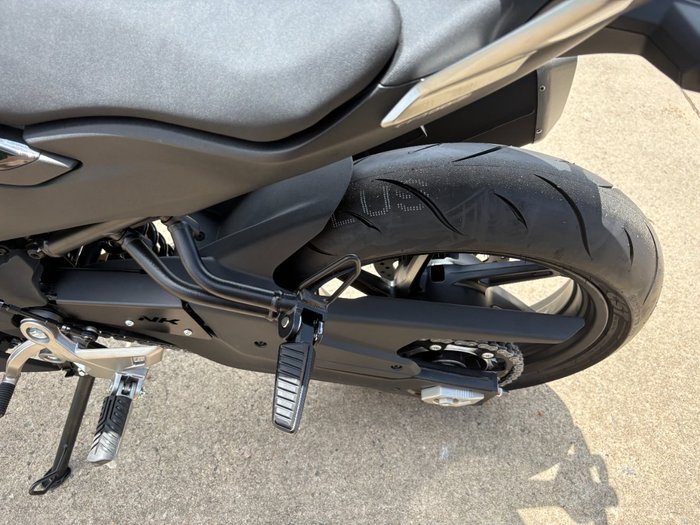 2025 CFMOTO 450 NK NEBULA BLACK