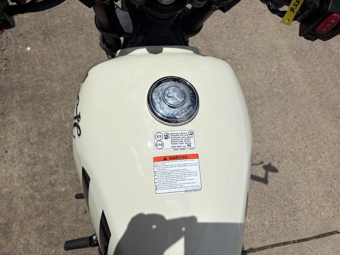 2026 CFMOTO 450 CL-C BOBBER White