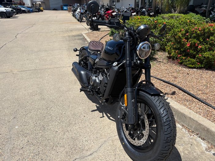 2025 CFMOTO 450 CL-C BOBBER NEBULA BLACK