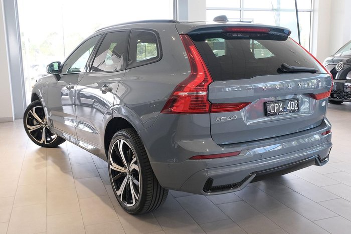 2023 Volvo XC60 Recharge Ultimate T8 Plug-In Hybrid