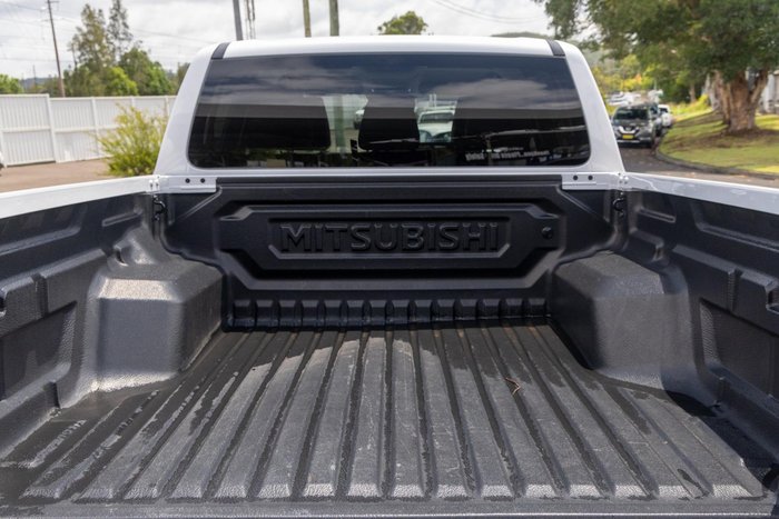 2024 Mitsubishi Triton GLS