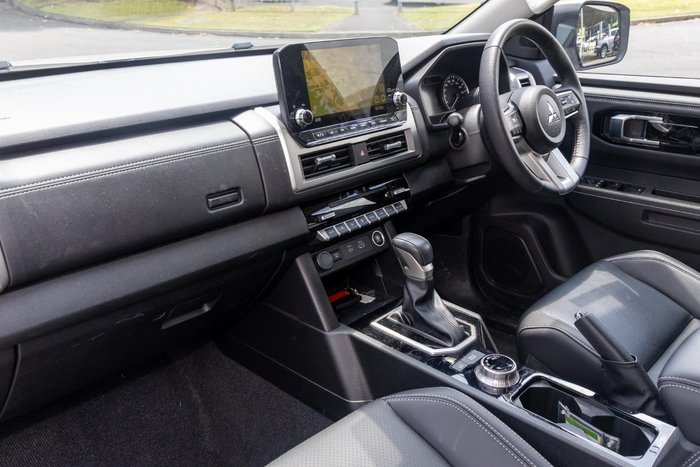 2024 Mitsubishi Triton GLS