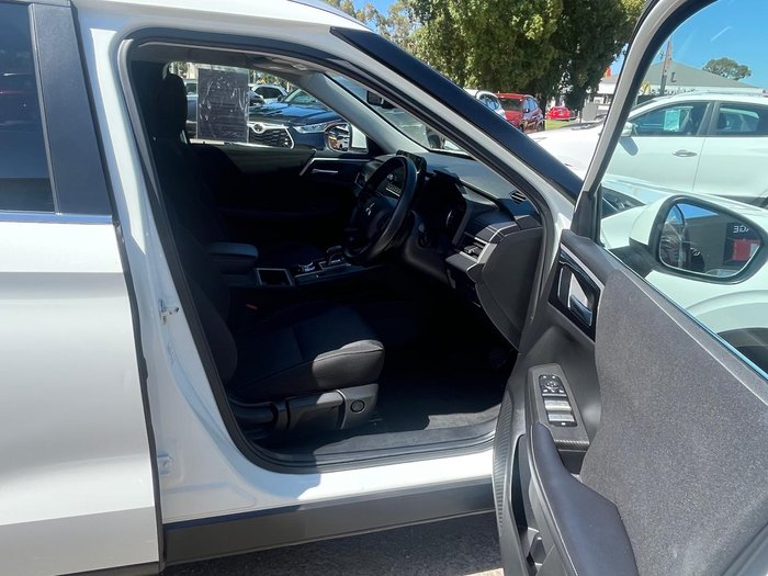 2024 Mitsubishi Outlander LS