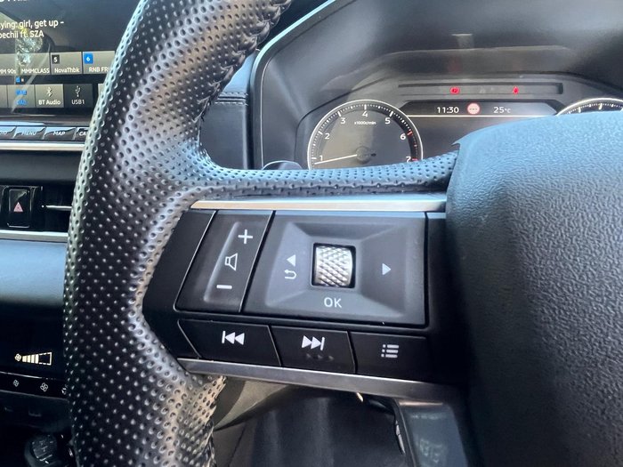 2024 Mitsubishi Outlander LS