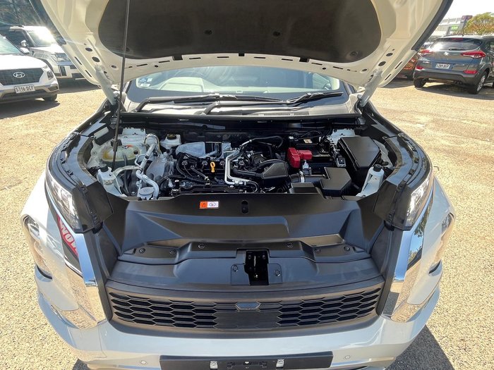 2024 Mitsubishi Outlander LS