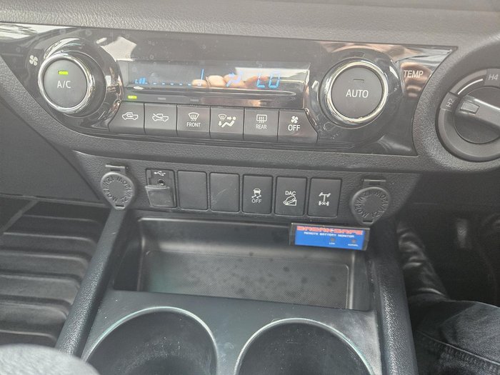 2017 Toyota Hilux SR5