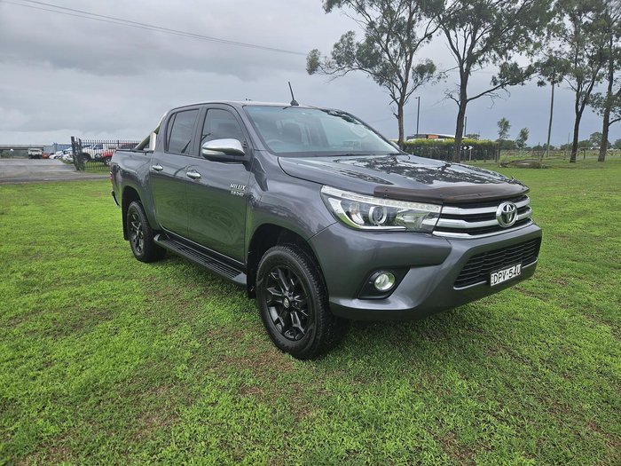 2017 Toyota Hilux SR5