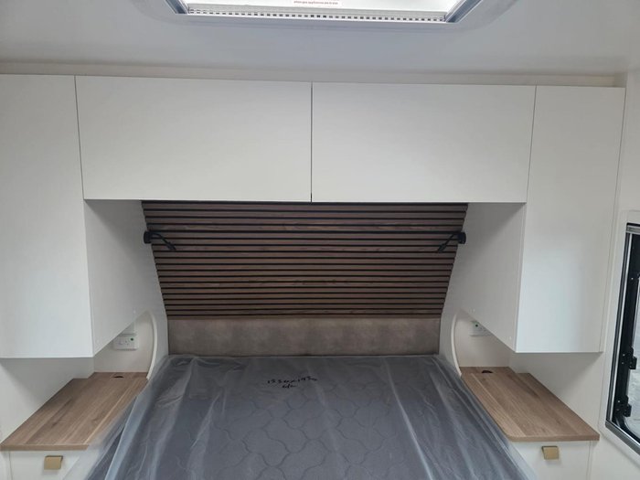 2025 New Age Caravans Manta Ray Mr19er