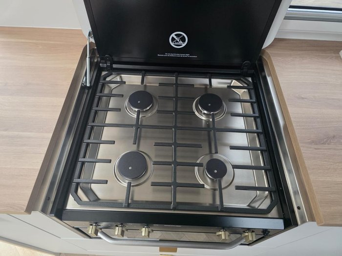 2025 New Age Caravans Manta Ray Mr19er