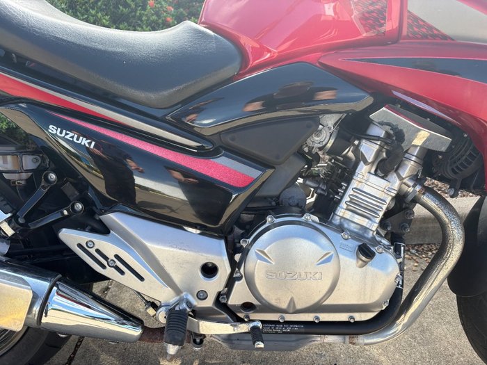 Suzuki 2015 SUZUKI 250CC GW250ZL5 Red