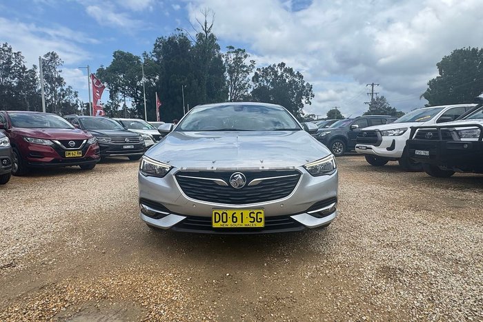 2018 Holden Calais
