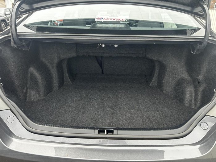 2017 Toyota Camry RZ ASV50R Graphite