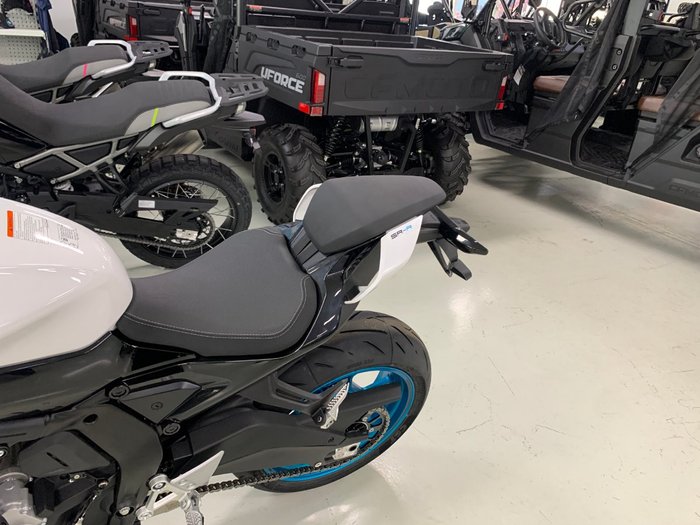 2025 CFMOTO 675 SR-R White