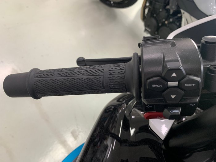 2025 CFMOTO 675 SR-R White