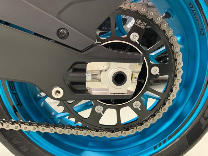 2025 CFMOTO 675 SR-R White