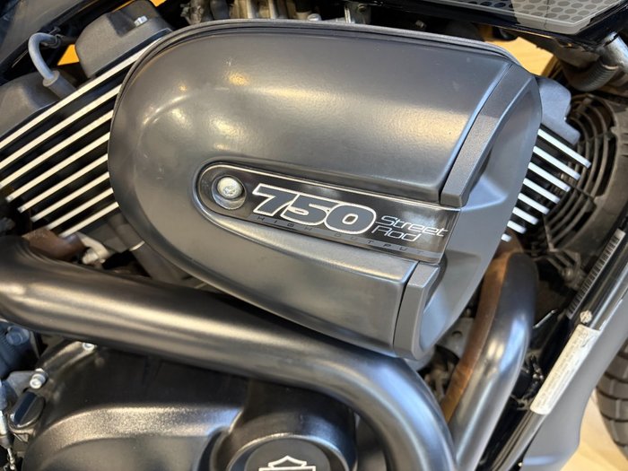 2017 HARLEY-DAVIDSON STREET ROD